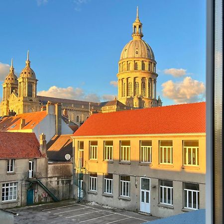 Le 28 - Residence De Standing En Vieille-Ville Avec Parking Boulogne-sur-Mer Esterno foto