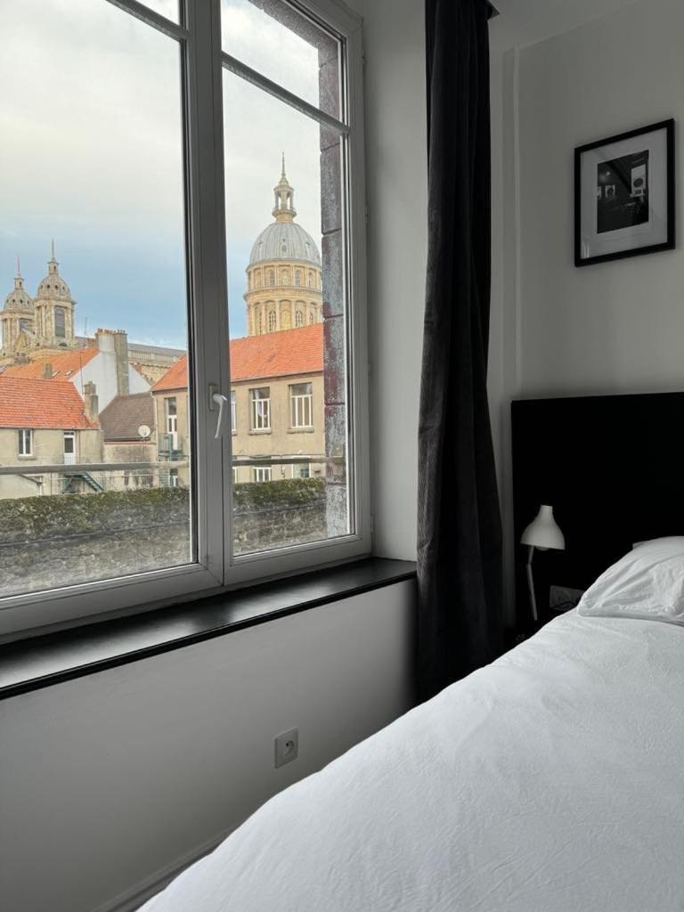 Le 28 - Residence De Standing En Vieille-Ville Avec Parking Boulogne-sur-Mer Esterno foto