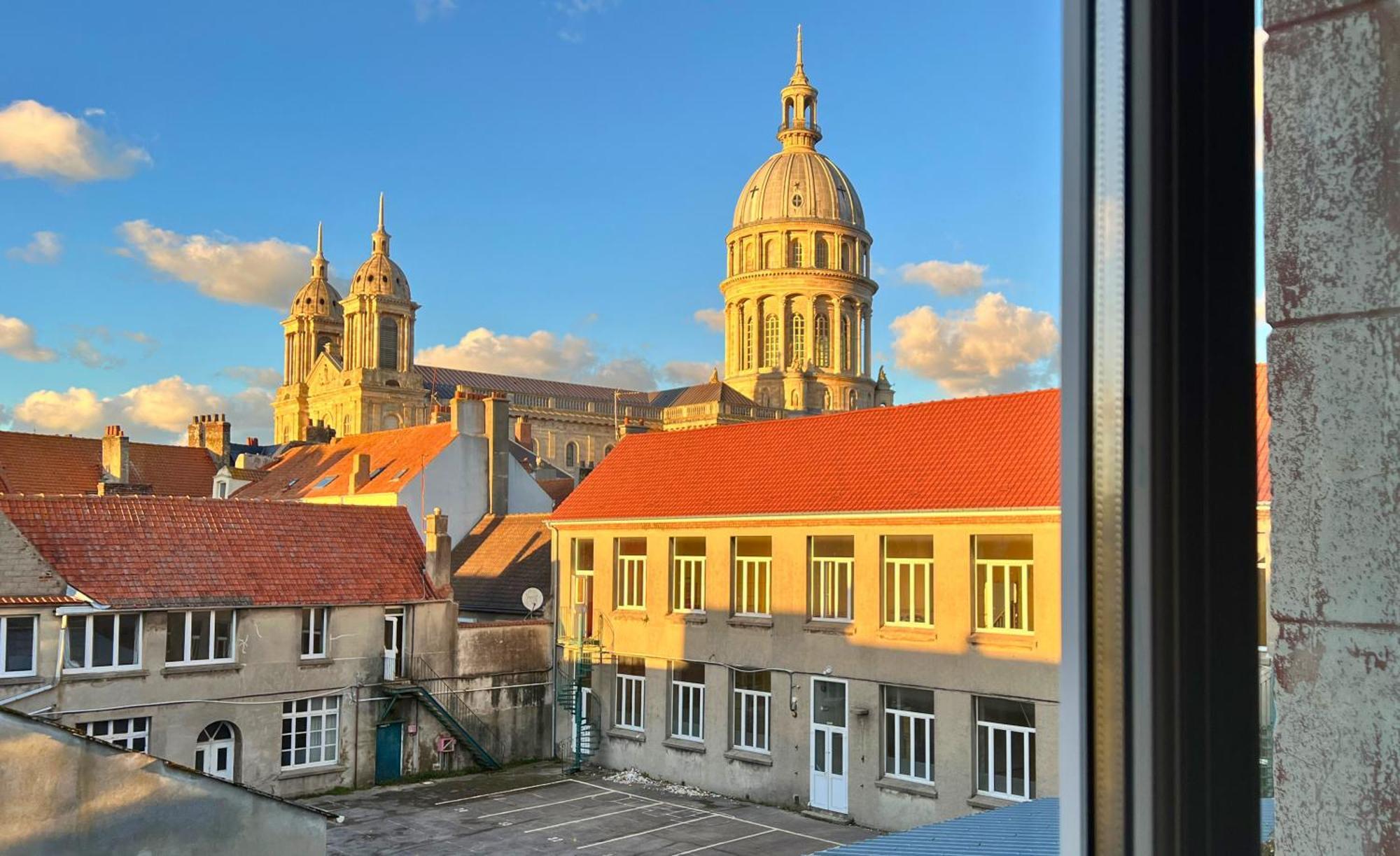 Le 28 - Residence De Standing En Vieille-Ville Avec Parking Boulogne-sur-Mer Esterno foto